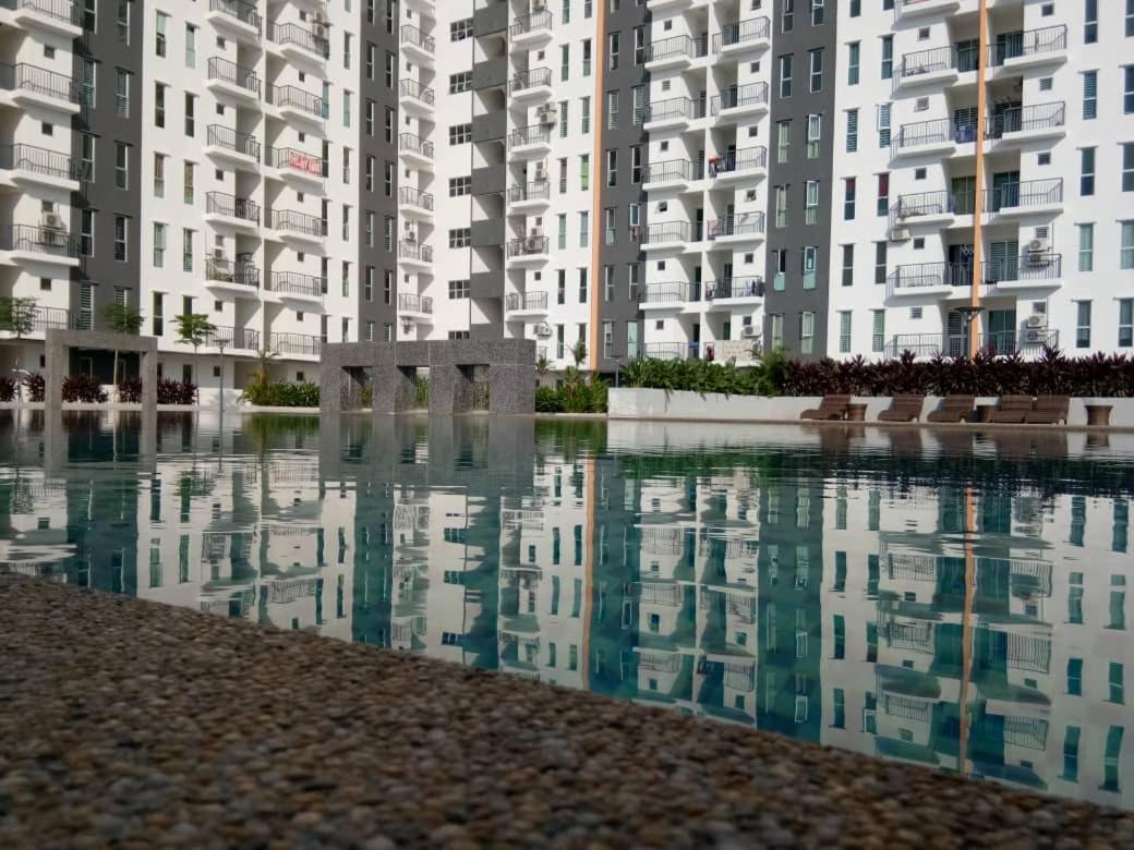 Afnan Homestay At Semenyih, Ascotte Boulevard Kültér fotó