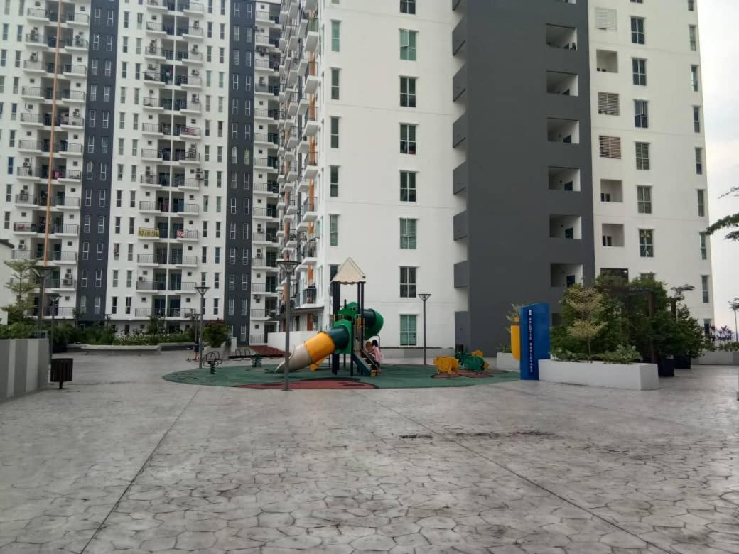 Afnan Homestay At Semenyih, Ascotte Boulevard Kültér fotó